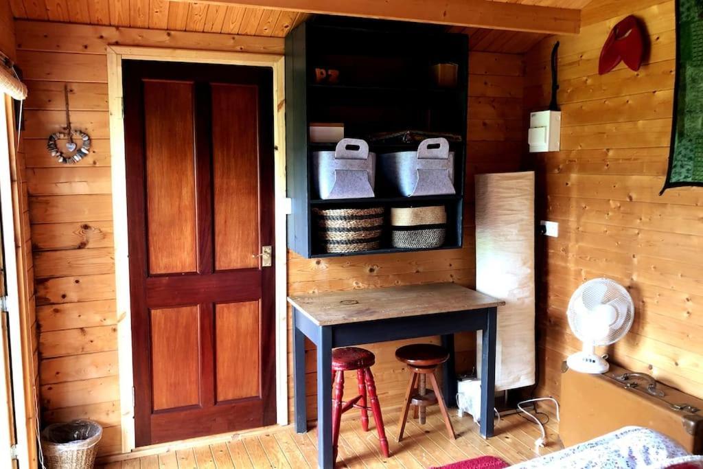 Unique Tiny House Near 3 Peaks - The Zedshed Lägenhet Bentham Exteriör bild