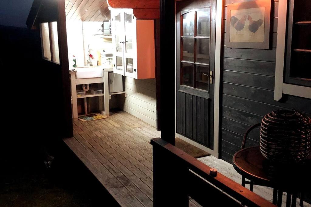 Unique Tiny House Near 3 Peaks - The Zedshed Lägenhet Bentham Exteriör bild